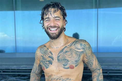 maluma nudes|Maluma Shares Steamy, Nude Photos While Relaxing in Miami